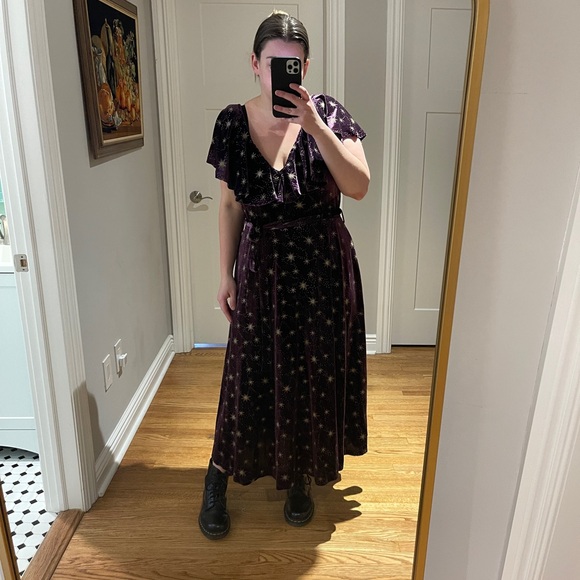 CIDER VELVET V-NECK STAR RUFFLE TIE BACK MIDI DRESS 0XL - Picture 2 of 9